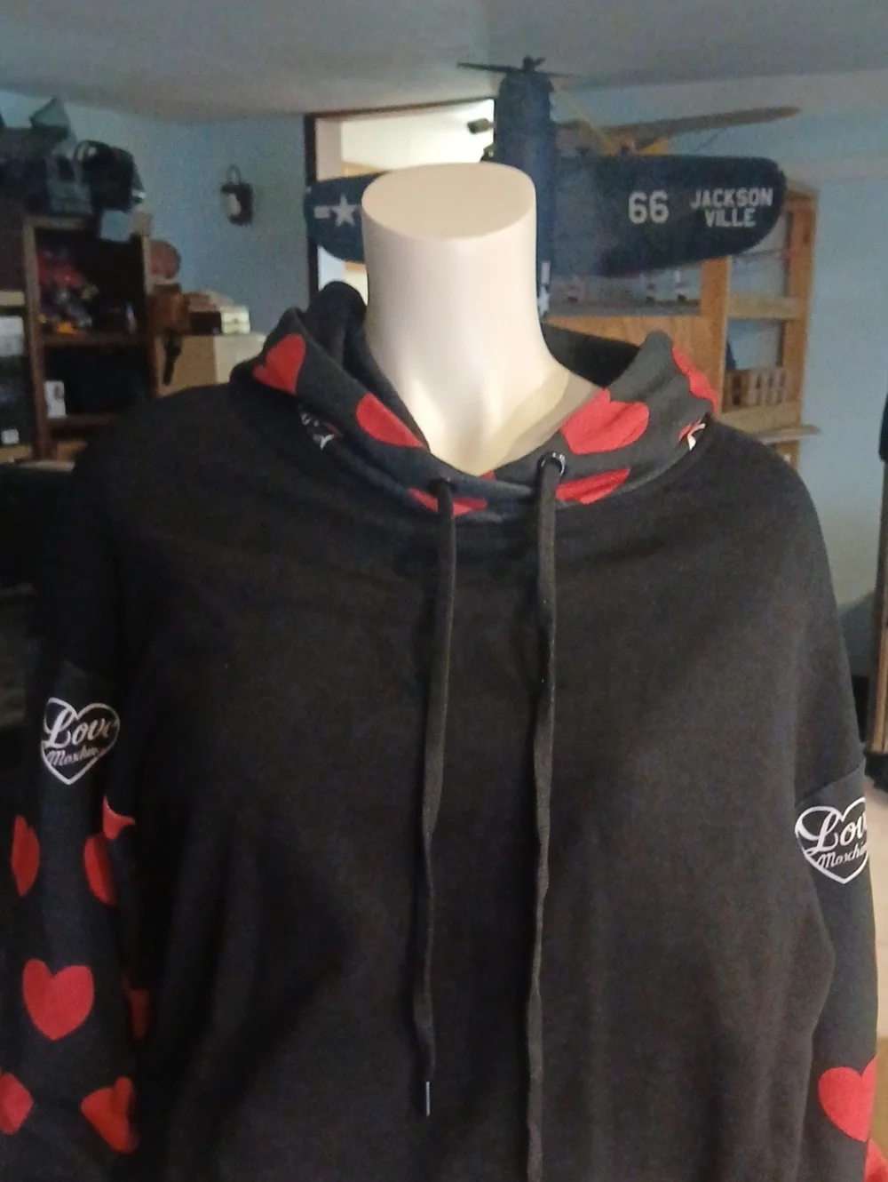 Nwot Love Moshino Black Hoodie with Red Heart Print On Sleeves And Hood - Picture 2 of 9